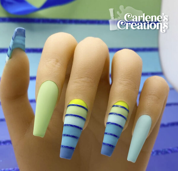 Gradient Stripe press-on-nail set - blue-green